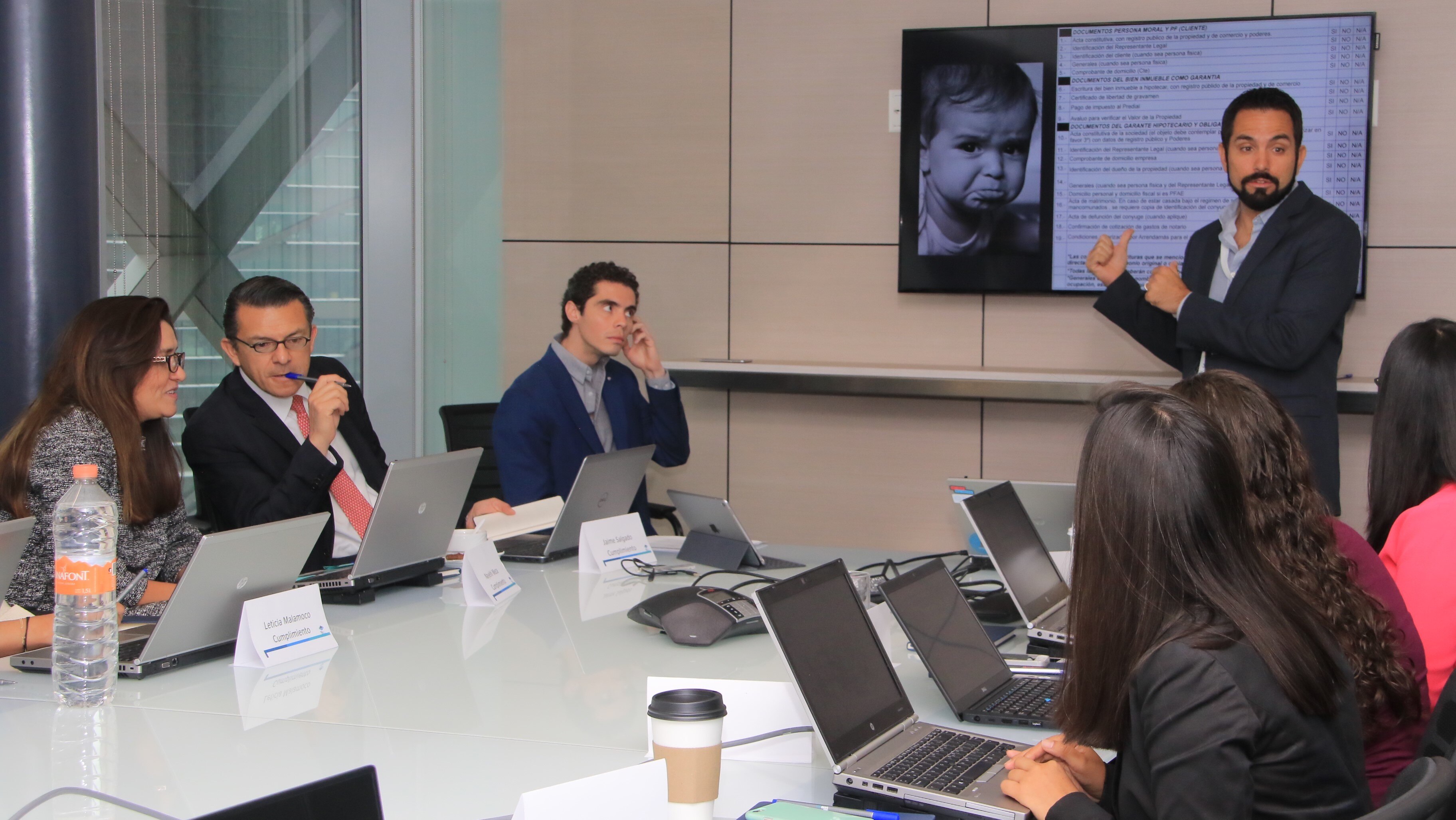 bbva-open-sandbox-pitcheo-con-especialistas bbva-open-sandbox-pitcheo-con-especialistas