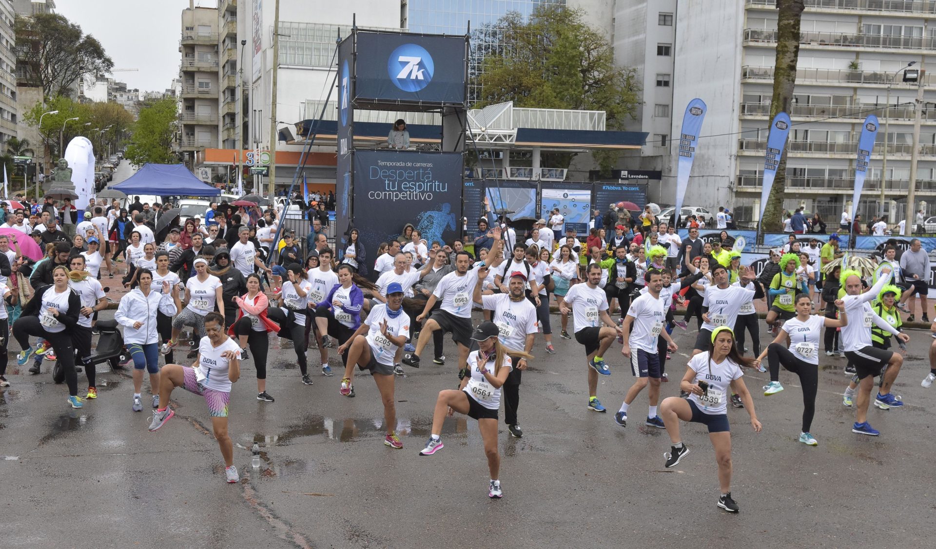 Calentamiento Carrera 7K BBVA Uruguay