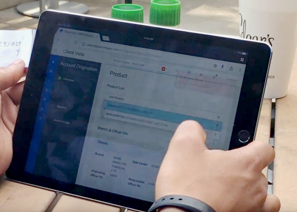 Imagen de Tablet client-vista-bbva-compass