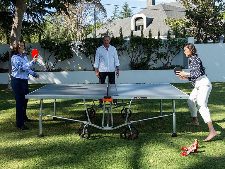 conchita-martinez-y-garbine-muguruza-juegan-al-tenis-de-mesa-en-mi-casa-es-la-tuya-bbva conchita-martinez-y-garbine-muguruza-juegan-al-tenis-de-mesa-en-mi-casa-es-la-tuya-bbva