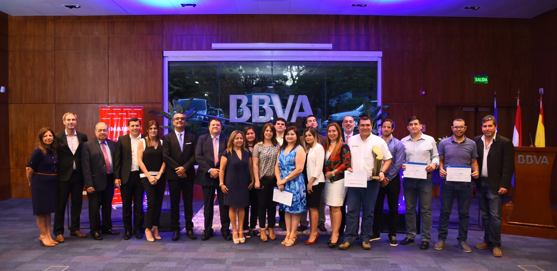 participantes pymes al éxito paraguay premiación