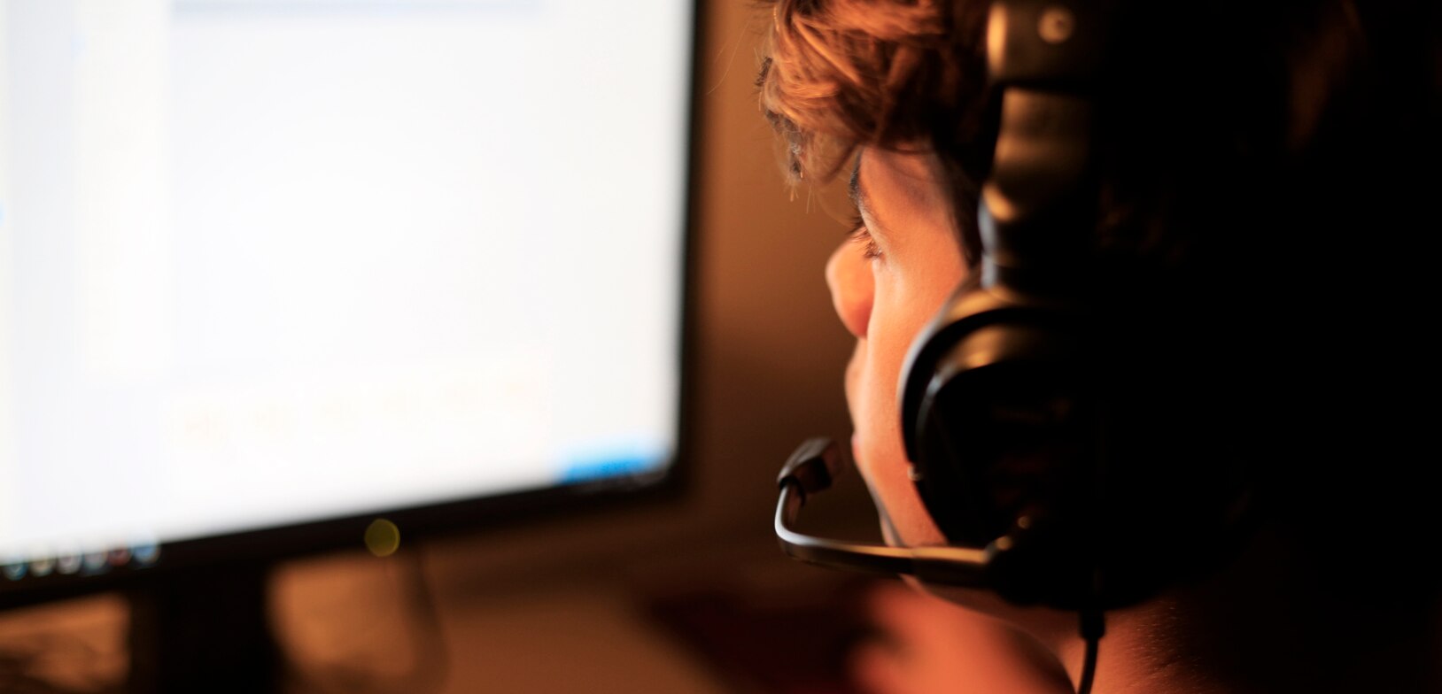 niños-videojuegos-voz-audio-texto-ordenador-recurso-bbva niños-videojuegos-voz-audio-texto-ordenador-recurso-bbva