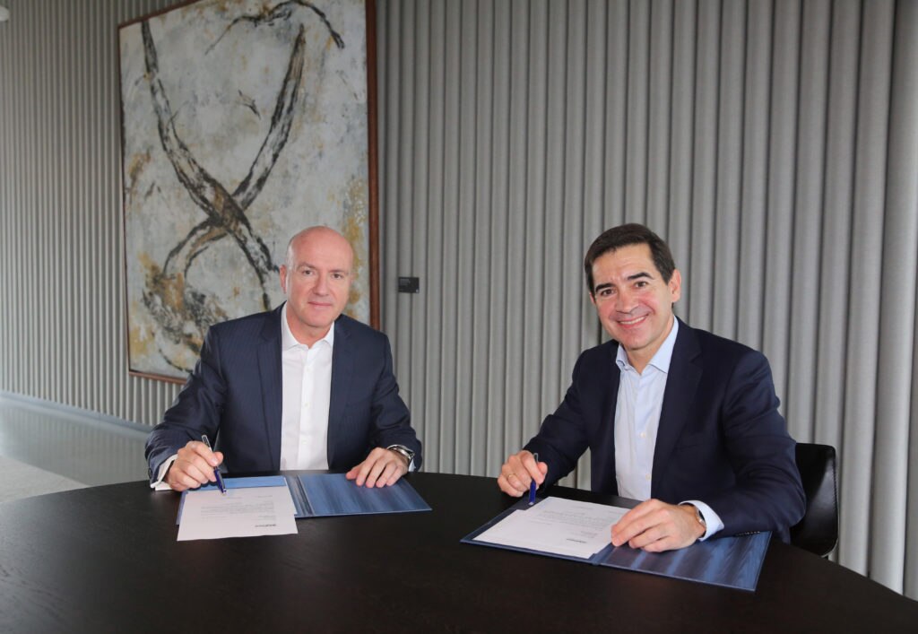 bbva-firma-acuerdo-telefonica