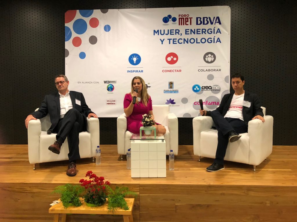 Óscar Cabrera Mujeres foro BBVA MET Emprendimiento femenino fotografía de Óscar Cabrera Mujeres foro BBVA MET Emprendimiento femenino