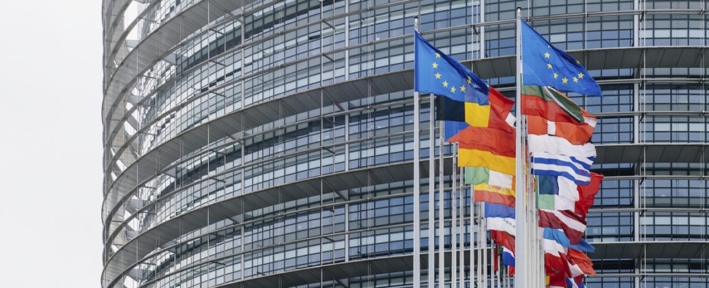 sede-eba-union-europea-banderas-europa-bbva