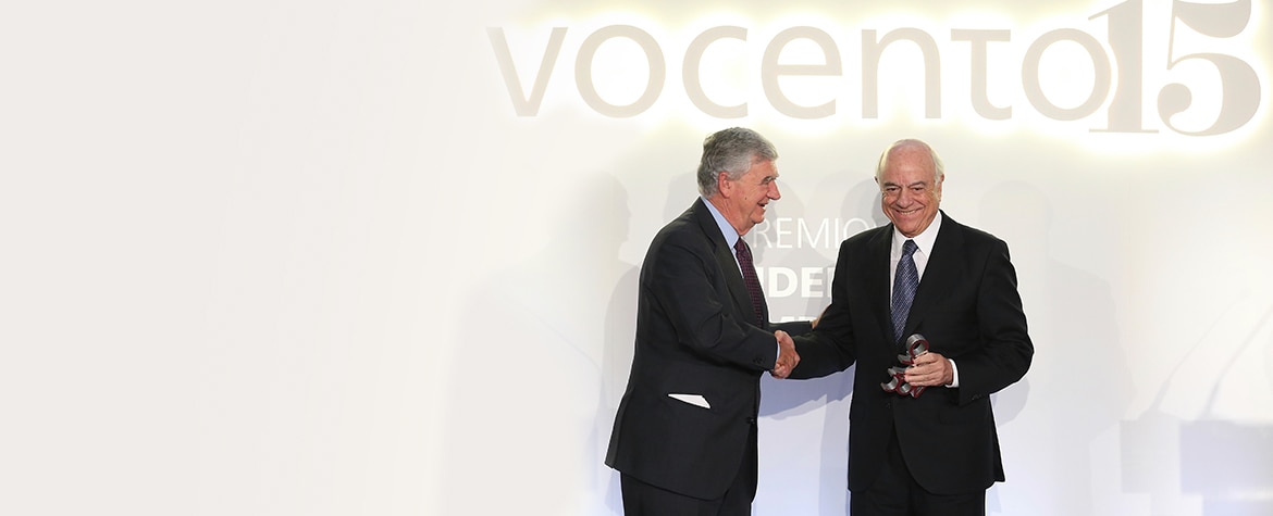 AA-1512-Presidente BBVA Francisco González en el premio Vocento Liderazgo Empresarial El presidente de BBVA, Francisco González, recoge el Premio Vocento Liderazgo Empresarial