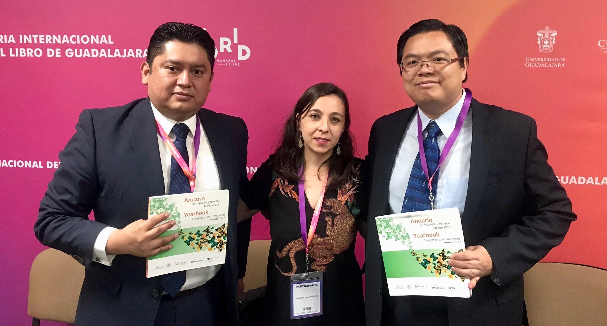 Presentación del Anuario de Migración 2017 en la Feria Internacional del Libro de Guadalajara, presenta Juan José Li y David Cervantes Presentación del Anuario de Migración 2017 en la Feria Internacional del Libro de Guadalajara