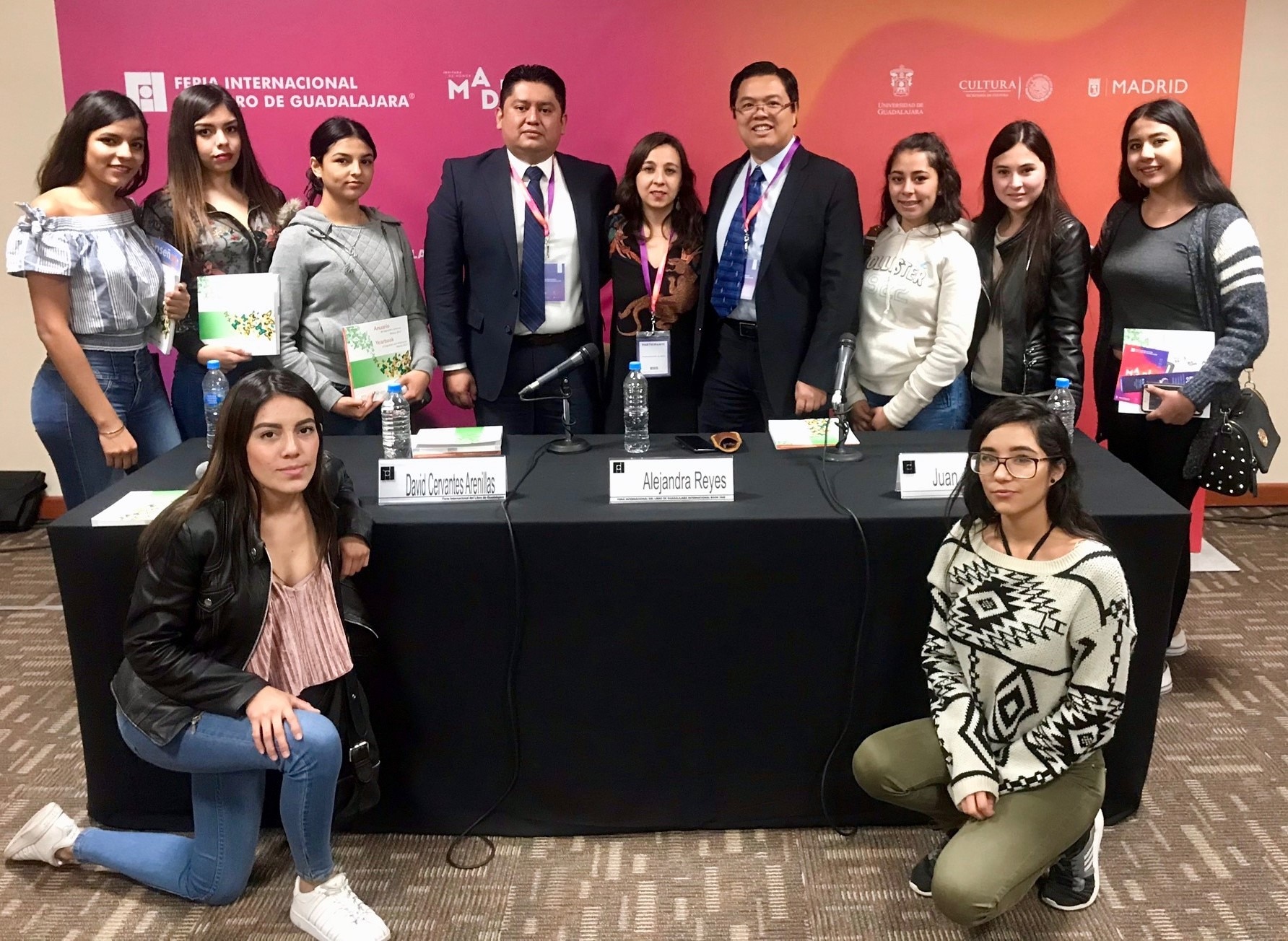 Presentación del Anuario de Migración 2017 en la Feria Internacional del Libro de Guadalajara