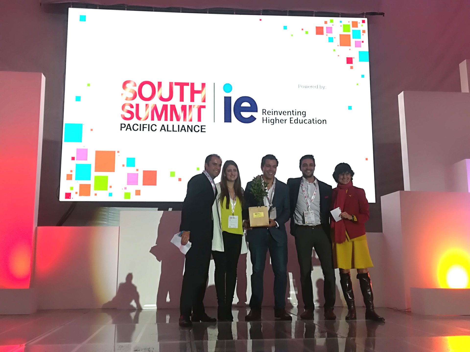 ftografía de Leal, la startups colombiana que ganó en la categoría de mejor equipo