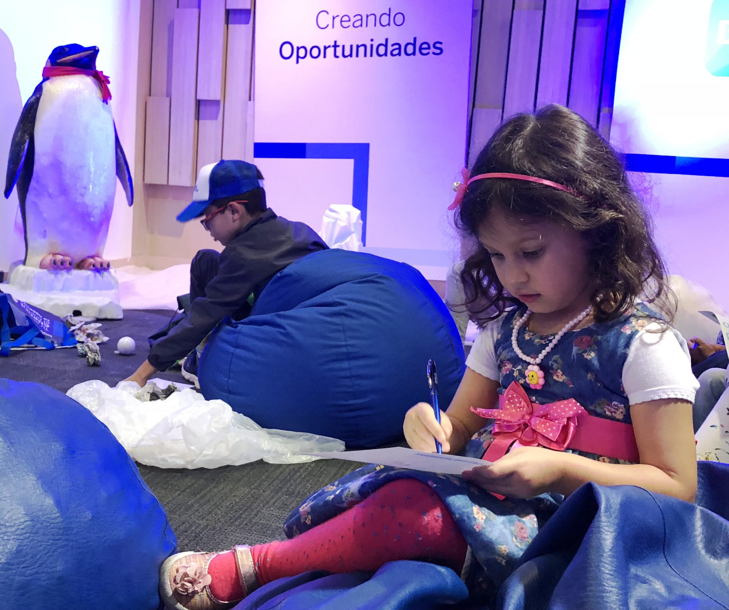Paola Tello primera colombiana en la Antártida BBVA Fotografía de Paola Tello primera colombiana en la Antártida BBVA