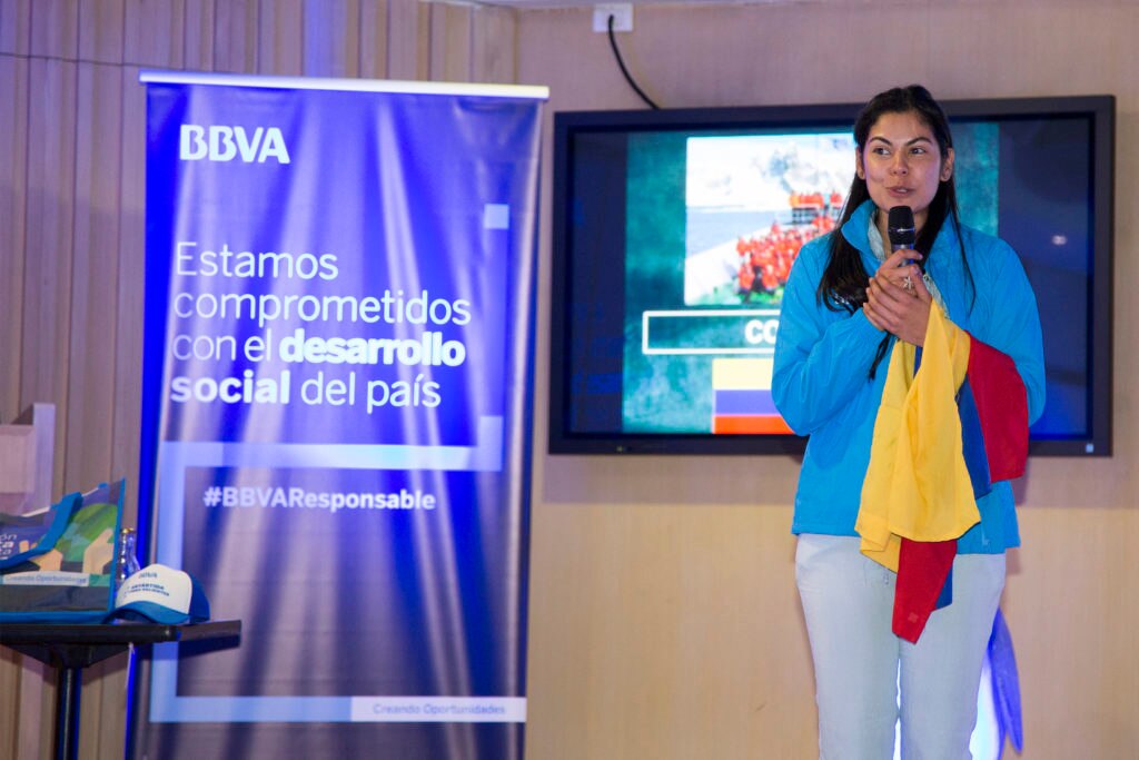 Paola Tello primera colombiana en la Antártida BBVA Fotografía de Paola Tello primera colombiana en la Antártida BBVA