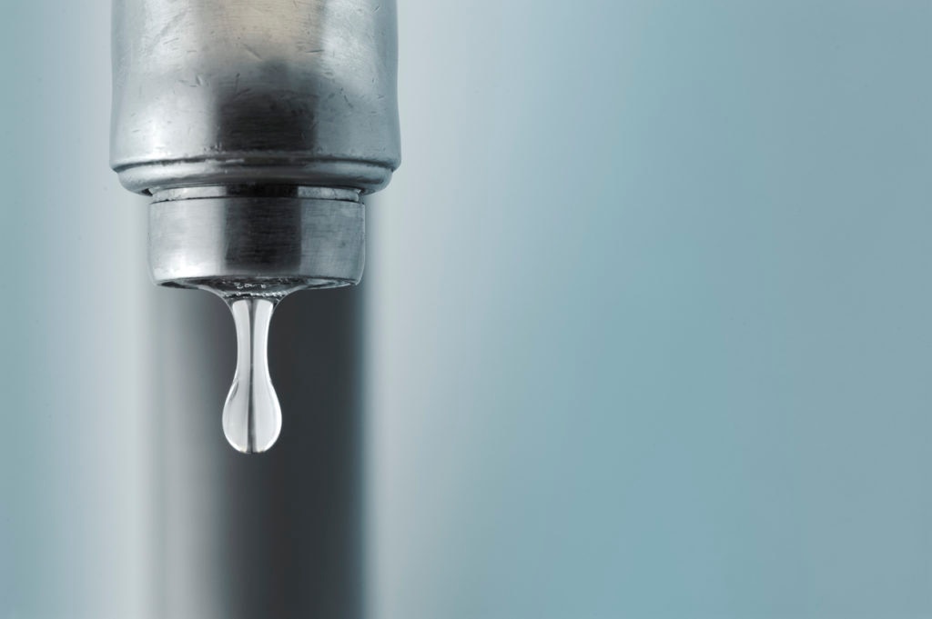 ahorro-agua-gasto-factura-grifo-ducha-sequia-recurso ahorro-agua-gasto-factura-grifo-ducha-sequia-recurso