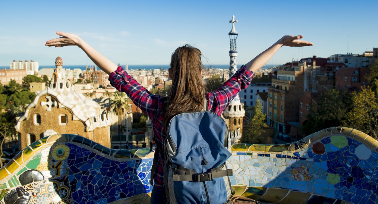 millennial-viaje-barcelona-joven-recurso-bbva millennial-viaje-barcelona-joven-recurso-bbva