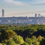 cuatro torres de Madrid, bosque, verde, torre de electricidad