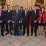 Francisco González, presidente de BBVA, junto a los galardonados en los Premios Giner de los Ríos