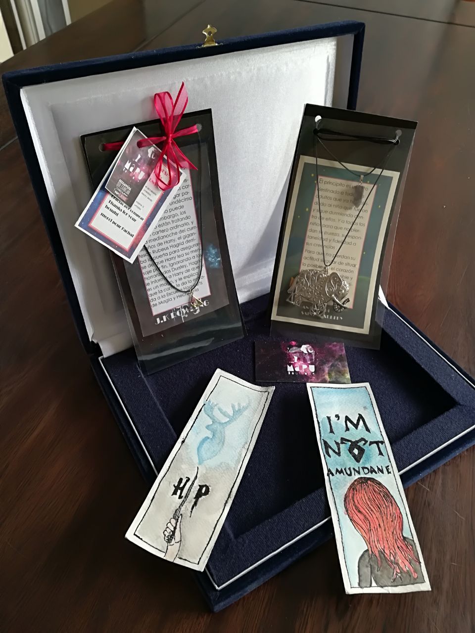 Mapu Boutique es un emprendimiento que mezcla el arte con la literatura Mapu Boutique es un emprendimiento que mezcla el arte con la literatura