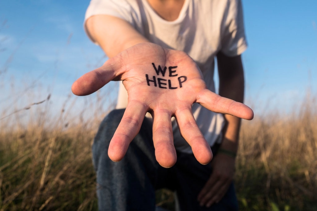 We help - helping hand - recurso - bbva We help - helping hand - recurso - bbva