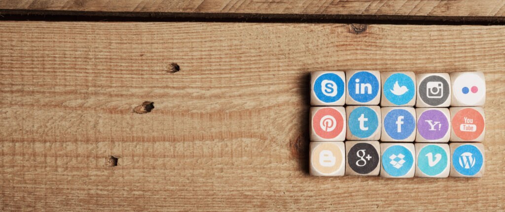 redes-sociales-social-media-facebook-bbva redes-sociales-social-media-facebook-bbva