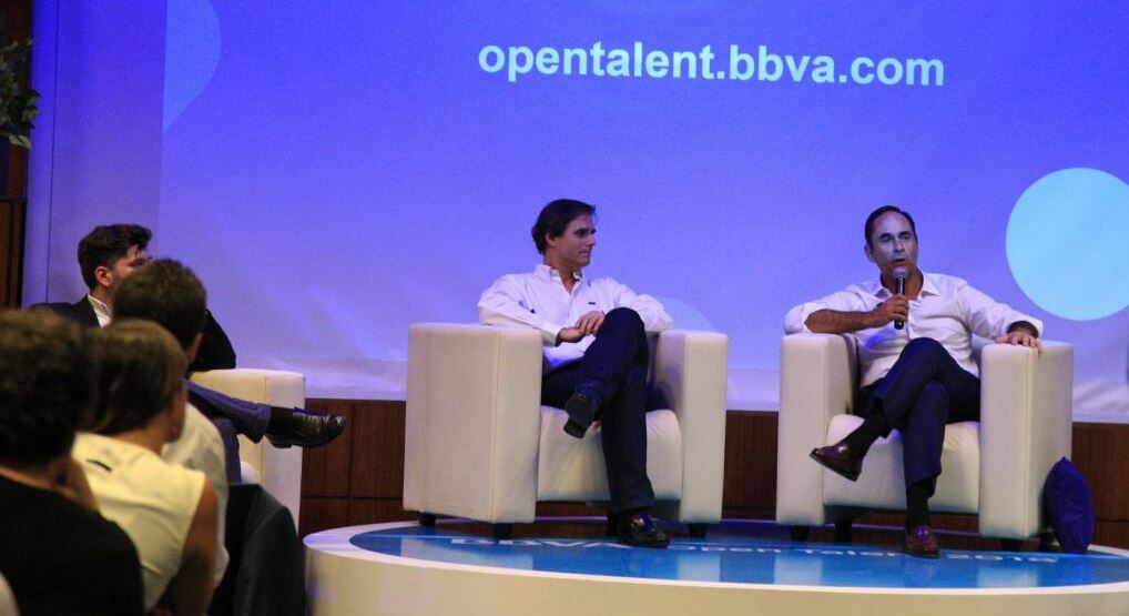 Ignacio Sanz y Pablo Estebanez, de BBVA Paraguay, durante el lanzamiento de Open Talent