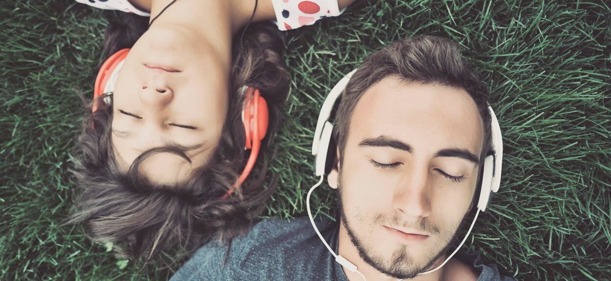 música online pareja tecnología recurso bbva música online pareja tecnología recurso bbva
