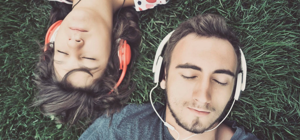 música online pareja tecnología recurso bbva música online pareja tecnología recurso bbva
