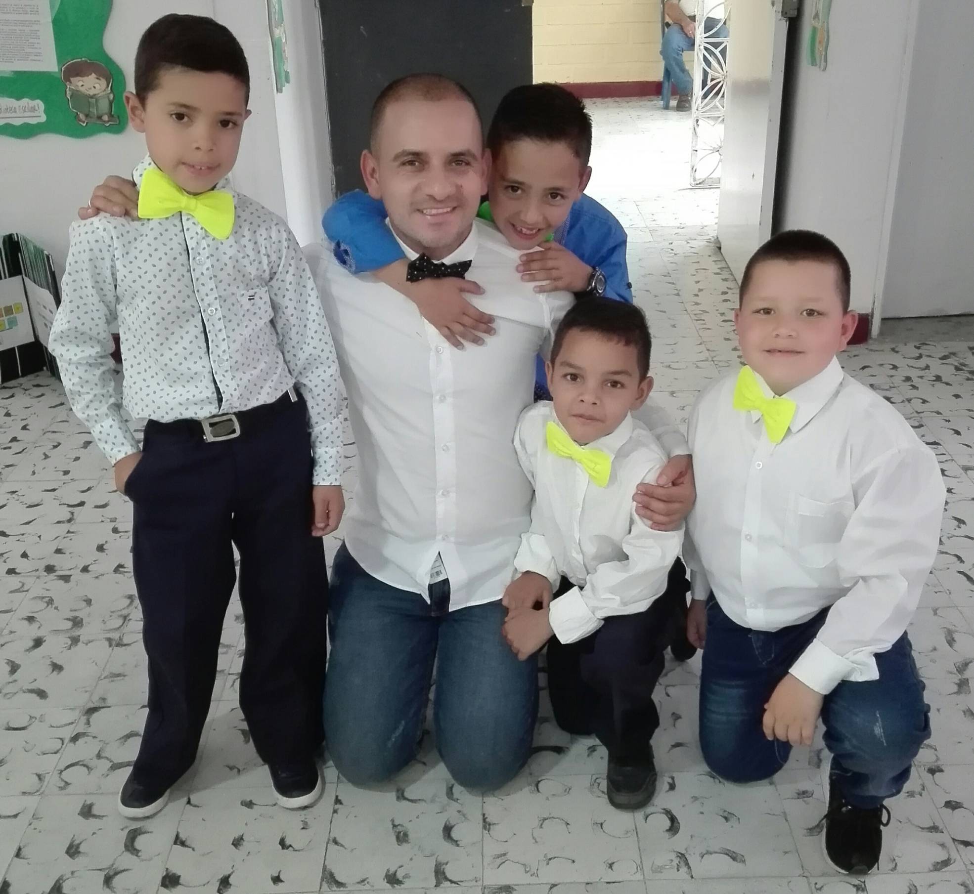 El-profe-Edwin-Rendón-de-Escuela-poesía-y-Paz-de-Fredonia-Antioquia