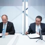 Fernando Eguiluz en la firma de convenio de BBVA Bancomer con la Universidad del Valle de México