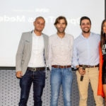 Fotografía de Karen Escarpeto, Sergio Zúñiga, Juan Saldarriaga y Carlos Jaramillo finalizando el panel Colaboración y Conexiones en Open Talks Medellín-01