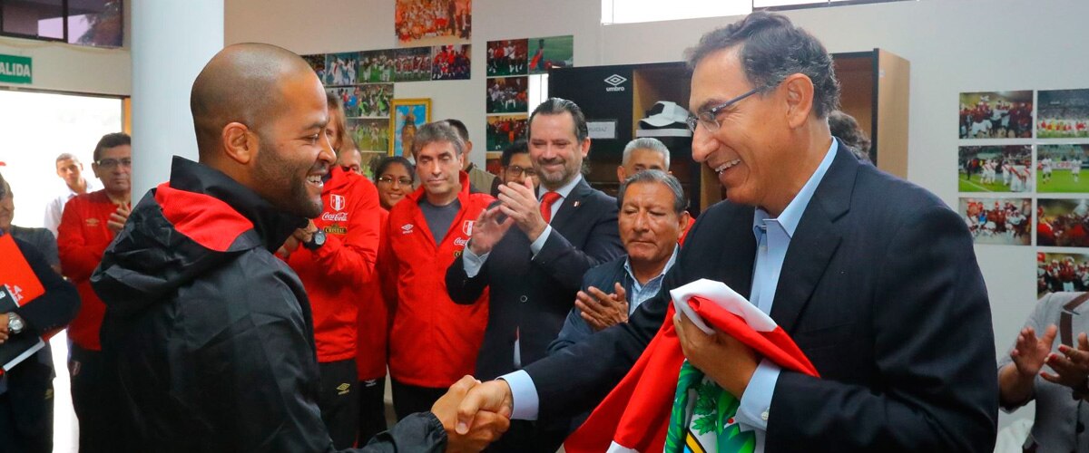 Selección Peruana Viaje de Perú a Europa Selección Peruana Viaje de Perú a Europa
