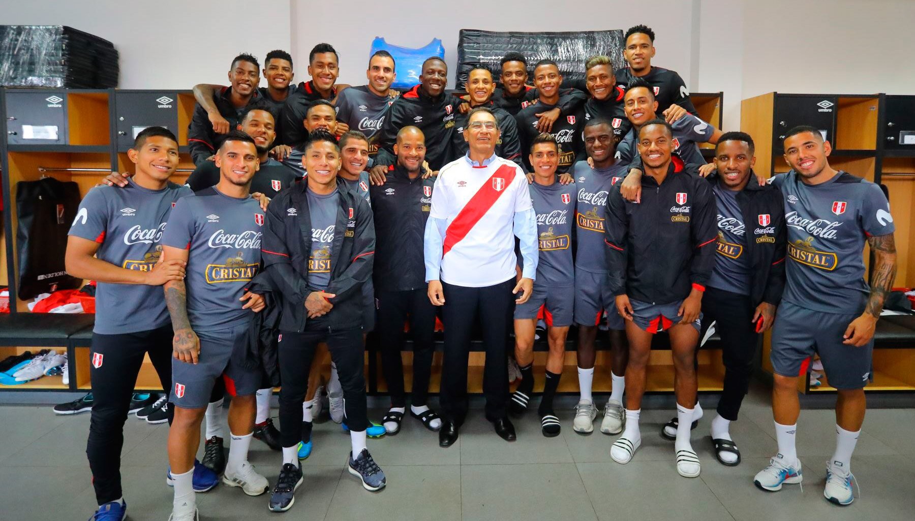 Selección Peruana Viaje de Perú a Europa Selección Peruana Viaje de Perú a Europa