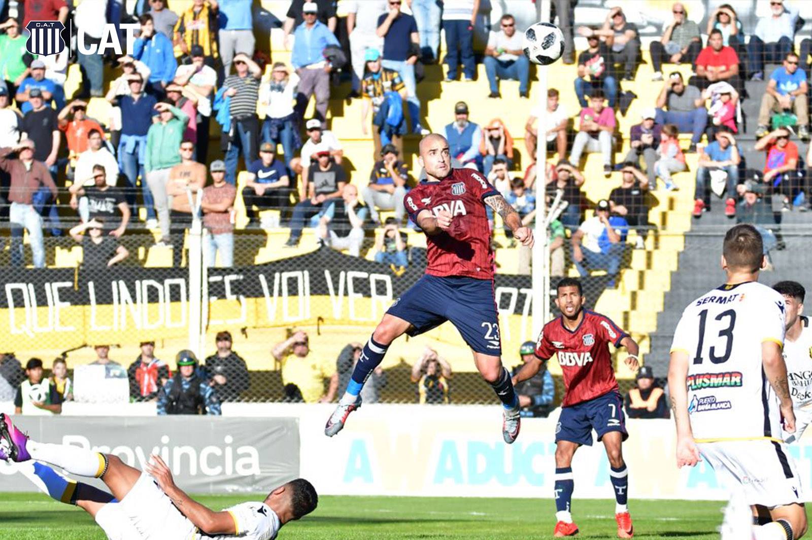 Silva saltá y marca el primero de Talleres Silva saltá y marca el primero de Talleres