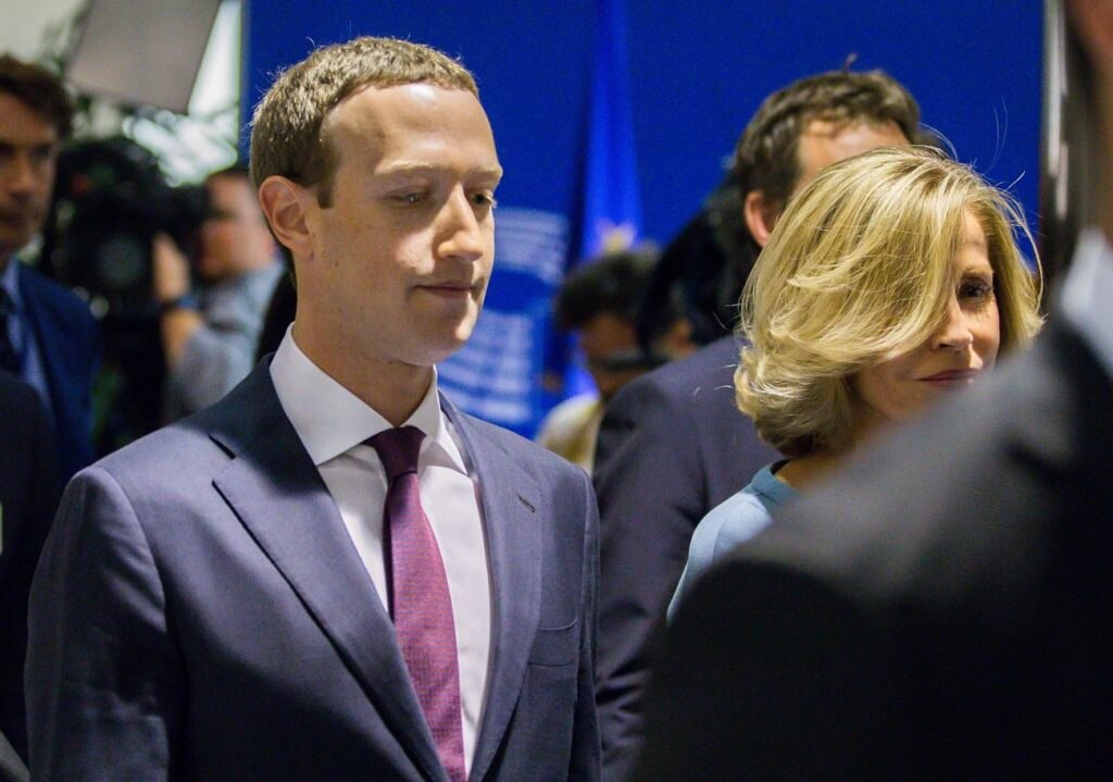 EFE Facebook Zuckerberg protección datos GDPR ciberseguridad big data finanzas recurso BBVA