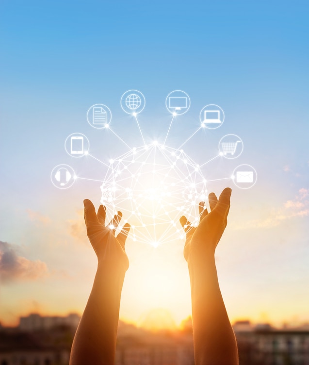 gov-tech-manos-tecnologia-innovacion-nube-cloud-apps-transformacion-digital gov-tech-manos-tecnologia-innovacion-nube-cloud-apps-transformacion-digital