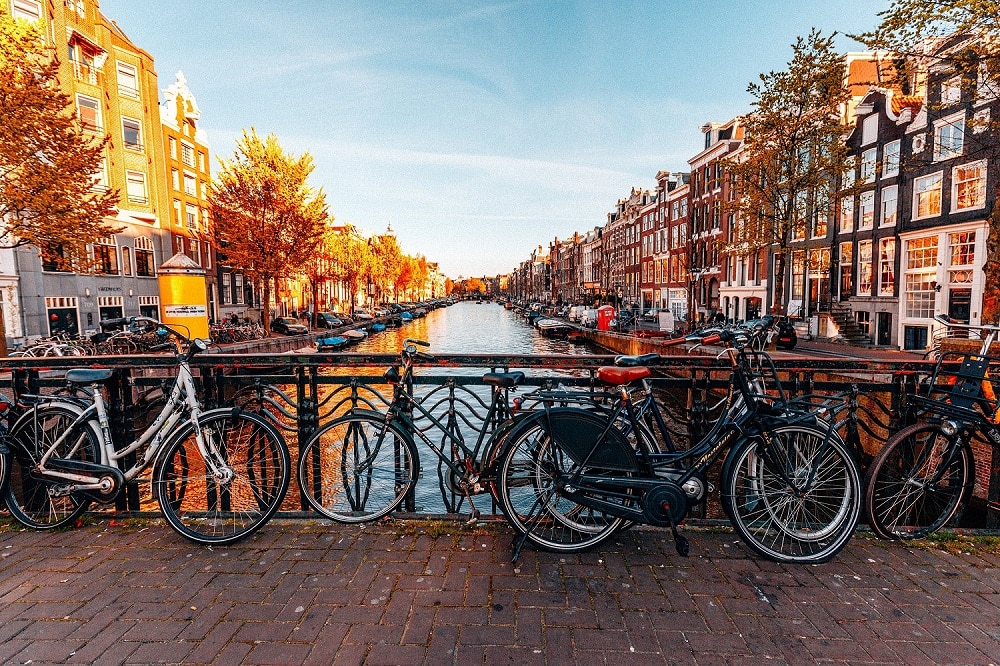Amsterdam-ciudad-money-2020-europe-bbva-min-min-3 Amsterdam-ciudad-money-2020-europe-bbva-min-min-3