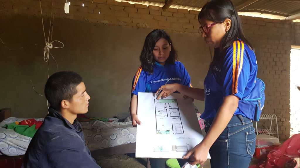 Emprendedor peruano, beneficiario de Construyendo Confianza-FMBBVA Fotografía de Emprendedor peruano, beneficiario de Construyendo Confianza-FMBBVA