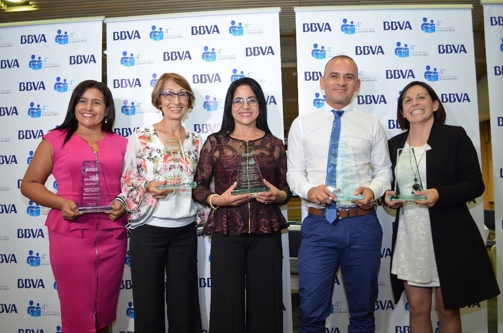 Ganadores del IV Premio Nacional al Docente BBVA Colombia Ganadores del IV Premio Nacional al Docente BBVA Colombia