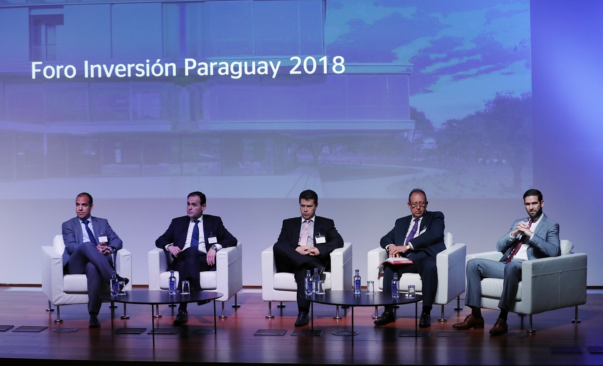 Mesa redonda_Foro Paraguay_opt_BBVA Mesa redonda_Foro Paraguay_opt_BBVA