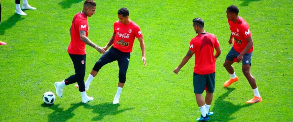 Perú a horas de su regreso a un Mundial de fútbol Perú a horas de su regreso a un Mundial de fútbol