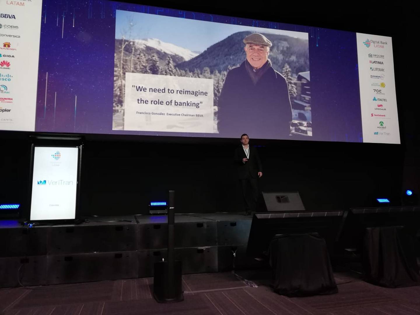 Jaime Espinosa, director del Centro de Innovación de BBVA durante Digital Bank Bogotá 2018 Jaime-Espinosa-director-del-Centro-de-Innovación-de-BBVA-durante-Digital-Bank-Bogotá-2018