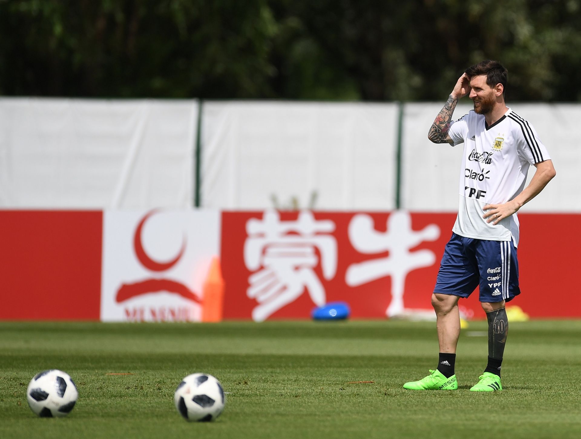 Rusia, 24 de junio de 2018: El seleccionado argentino realiza la pràctica matutina con vistas al encuentro definitorio fresnta de Nigeria.
Foto: Maximiliano Luna/Telam/Enviado especial Rusia, 24 de junio de 2018: El seleccionado argentino realiza la pràctica matutina con vistas al encuentro definitorio fresnta de Nigeria. Foto: Maximiliano Luna/Telam/Enviado especial