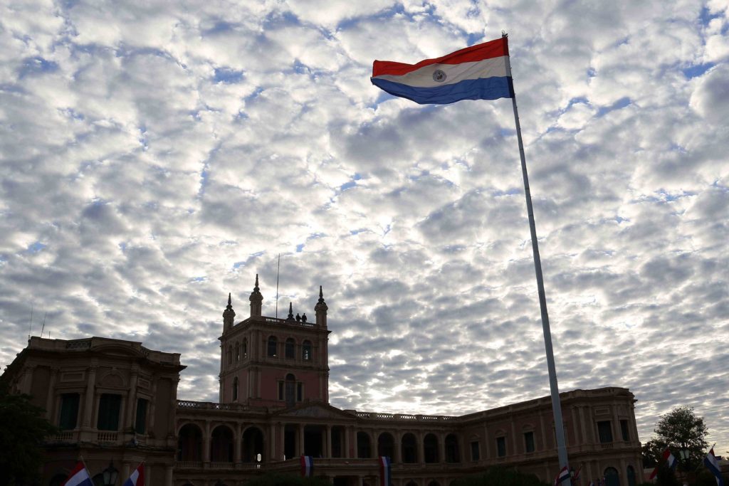 No usar a partir del 31 de diciembre de 2018 EFE bandera Paraguay gobierno recurso BBVA