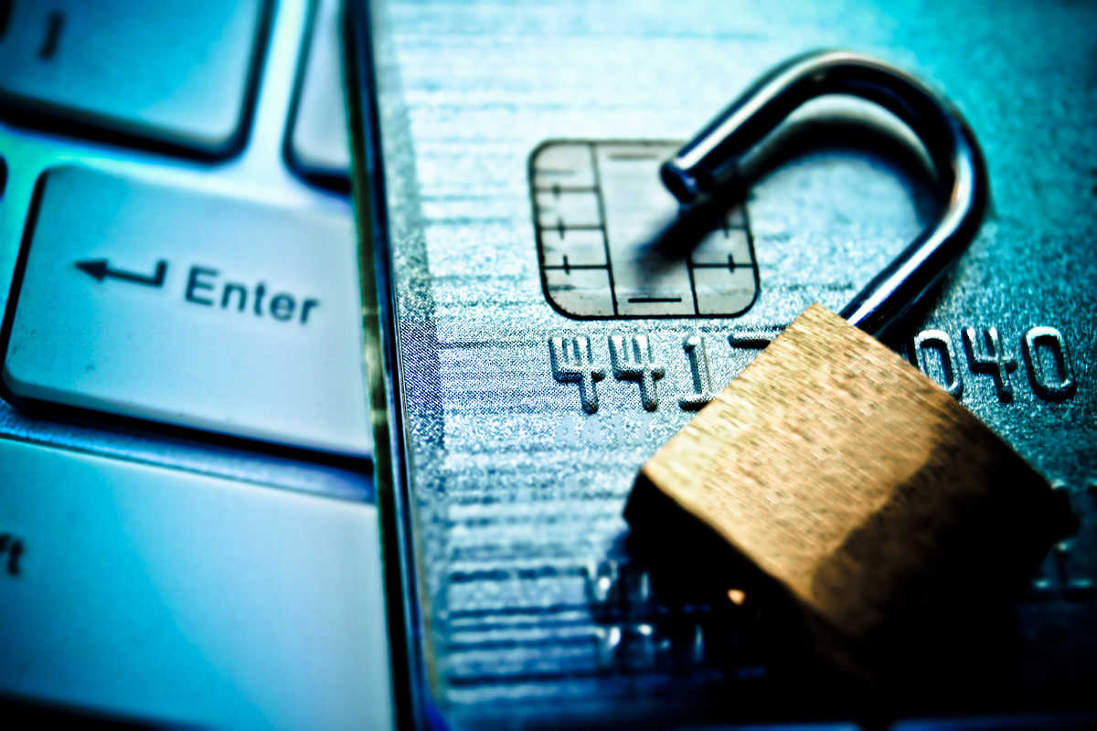 Es necesario un seguro de protección de tarjetas de crédito y débito?