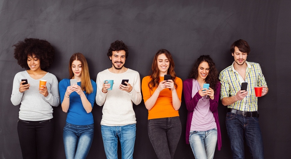 internet, conectividad, gente. jóvenes, móvil, aplicaciones recurso bbva