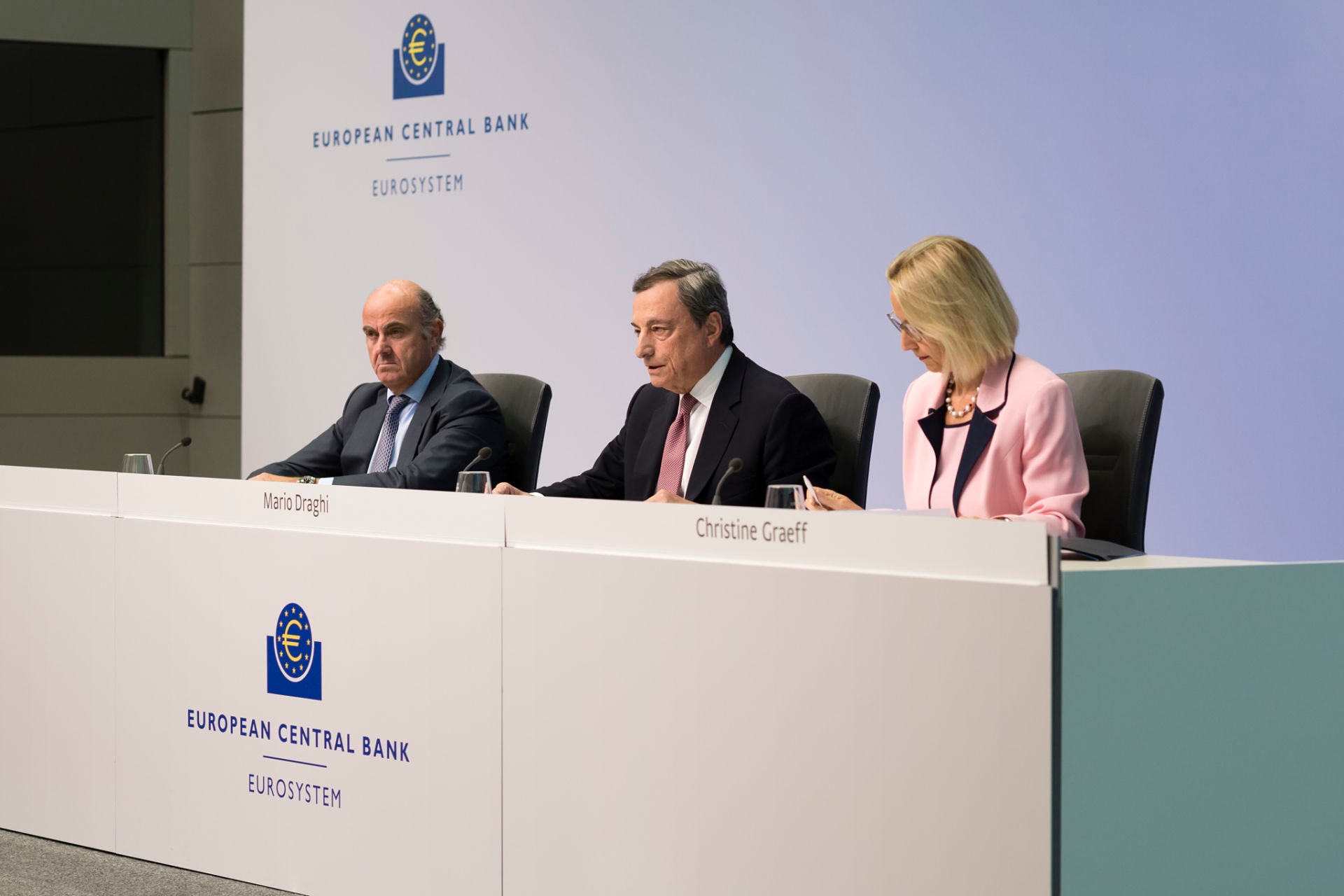 BCE - Mario Draghi - banco Central Europeo BCE - Mario Draghi - banco Central Europeo