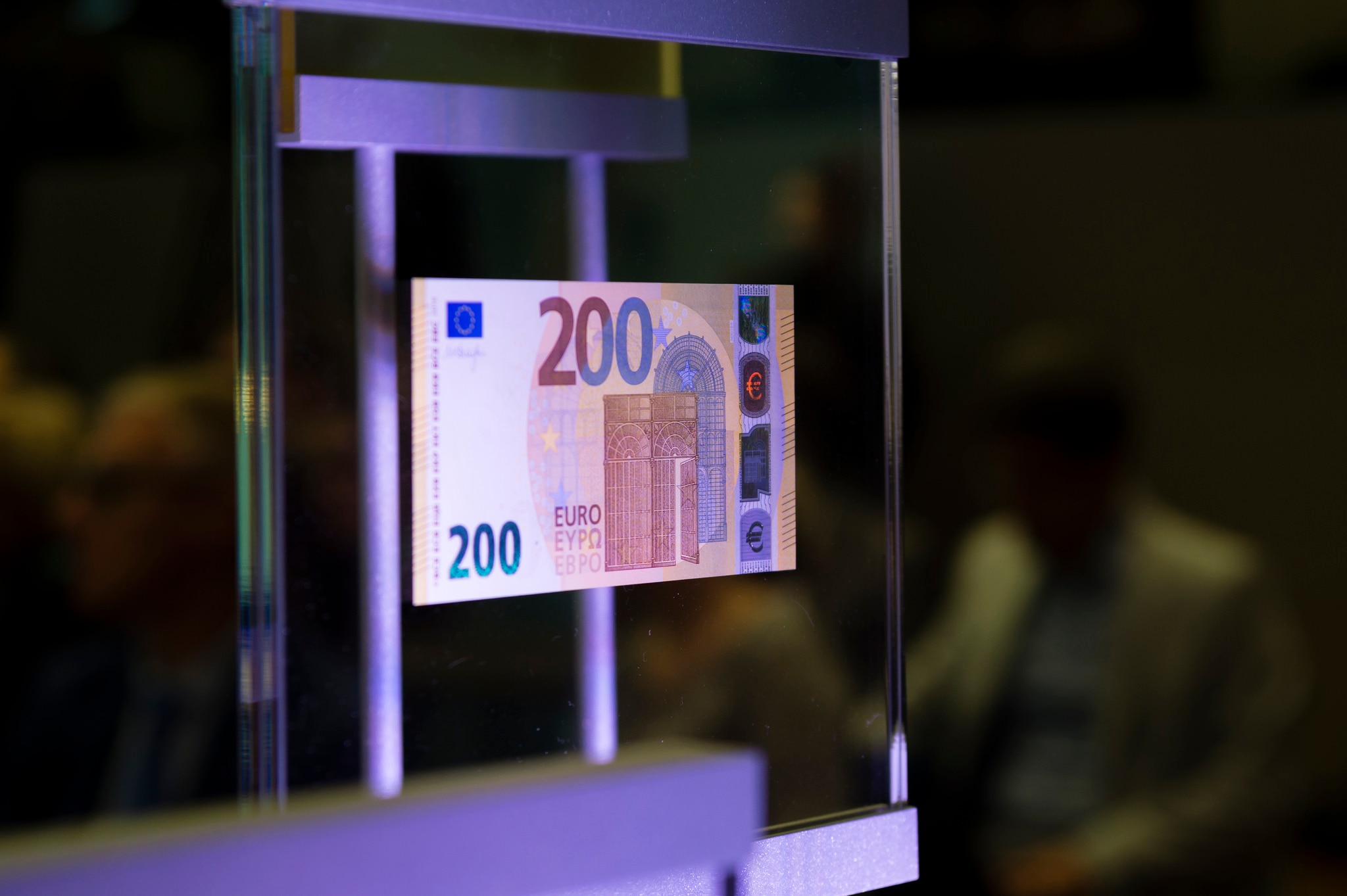 billete-200-euros-banco-central-europeo-bbva billete-200-euros-banco-central-europeo-bbva