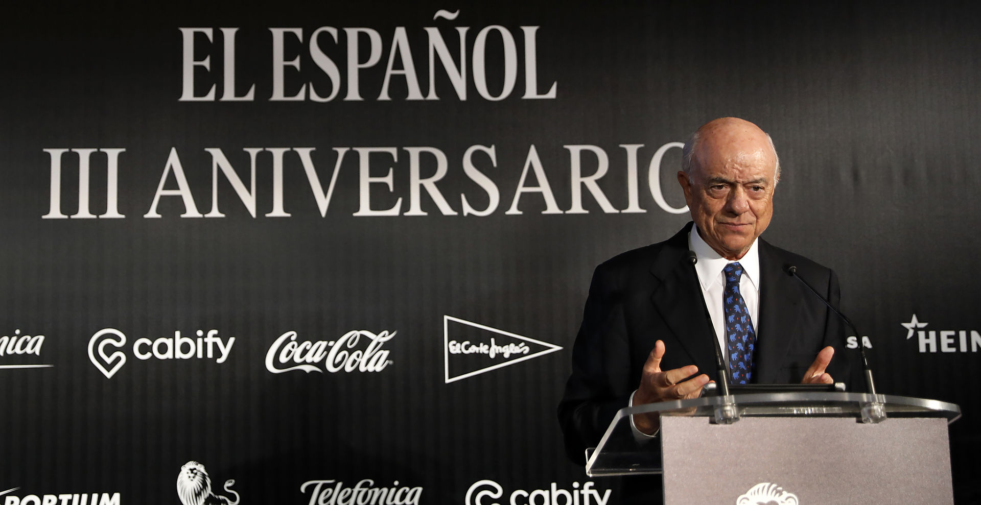 Francisco González, recognized as 