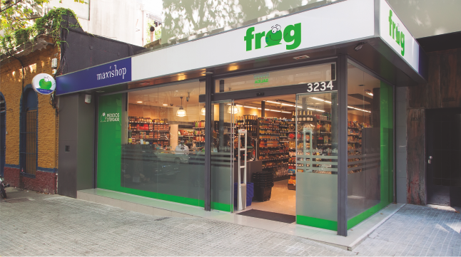 Pensando en mejorar la experiencia de compra de sus clientes, BBVA lanza en el mes de noviembre una nueva asociación con Mini Mercados Frog.