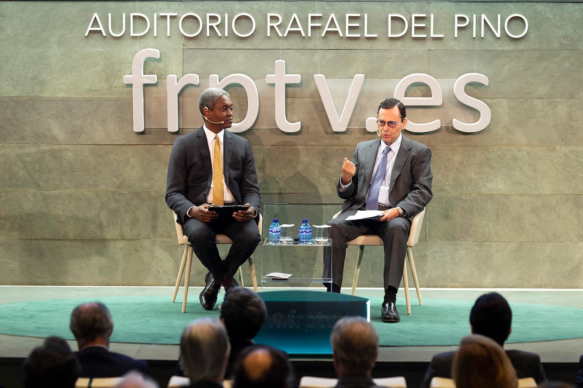 Raphael-Bostic-Jaime-Caruana-Fundación-Rafael-Pino-eeuu-escenario-geopolítico-política-monetaria-recurso-bbva