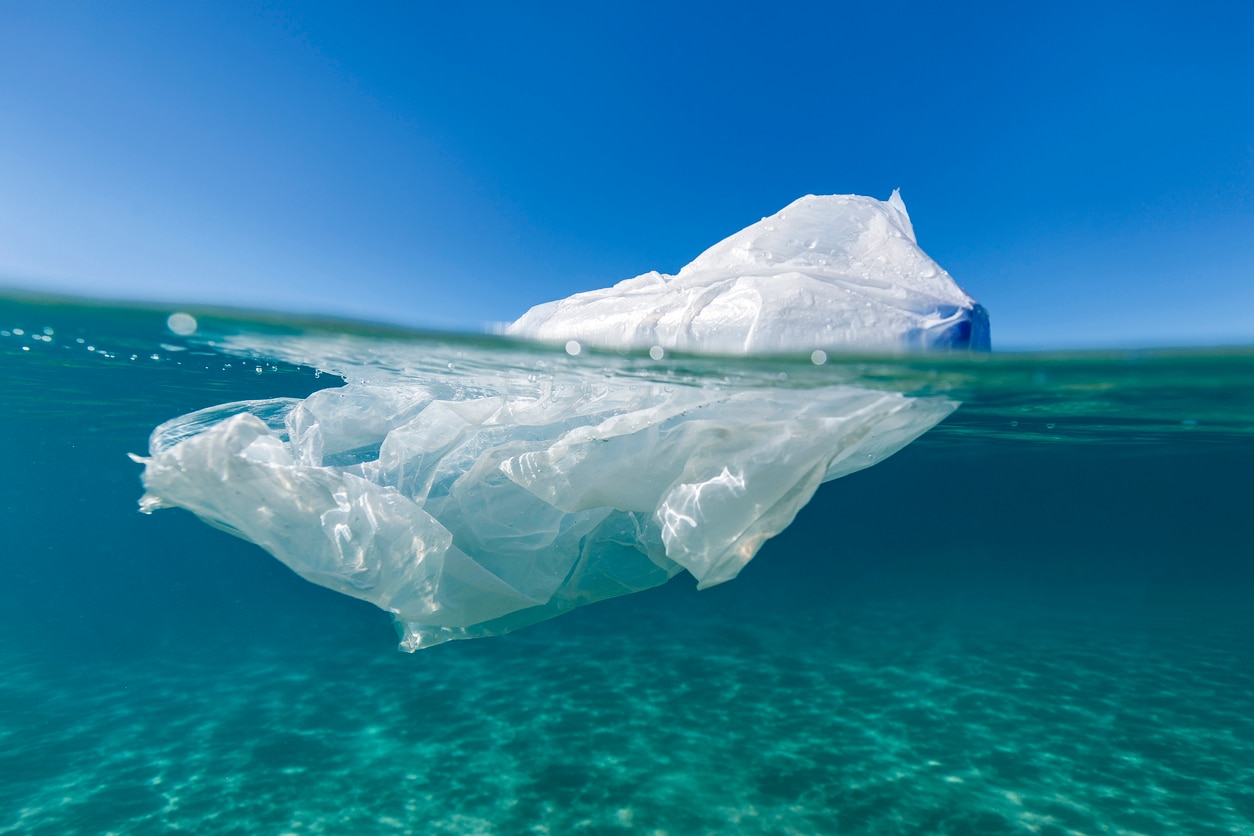 plastico-cambio-climatico-oceano-bbva plastico-cambio-climatico-oceano-bbva