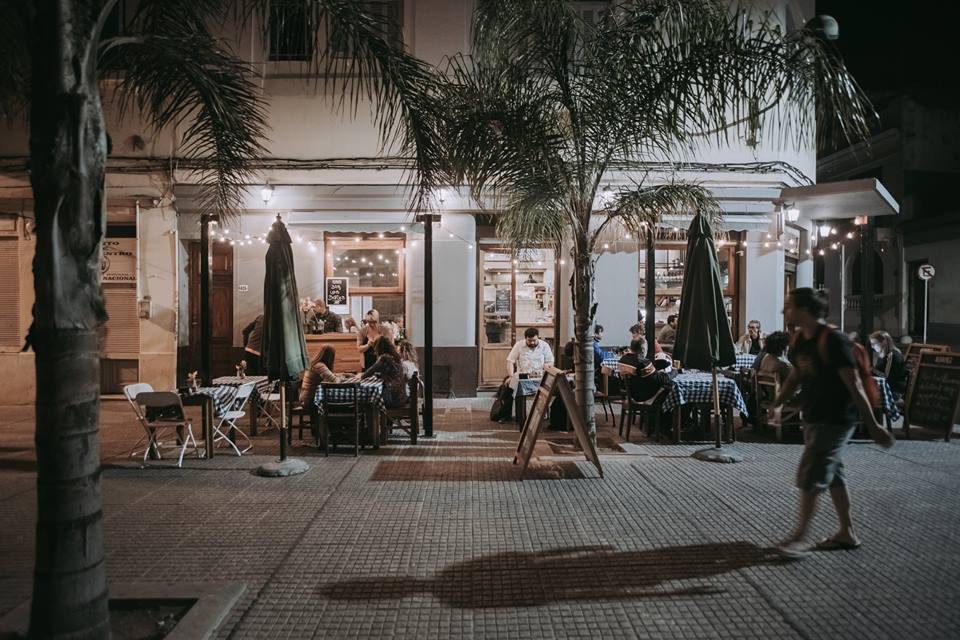 BBVA Uruguay sigue apostando fuerte a la gastronomía del país y por segundo año consecutivo apoya la actividad “Ciudad Vieja Cocina Bajo las Estrellas”. BBVA Uruguay sigue apostando fuerte a la gastronomía del país y por segundo año consecutivo apoya la actividad “Ciudad Vieja Cocina Bajo las Estrellas”.